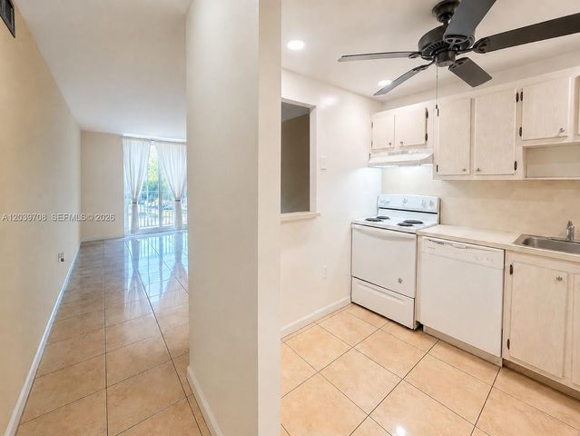 16851 NE 23rd Ave A308, North Miami Beach, FL 33160