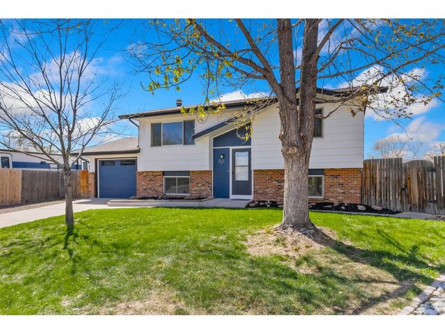 803 Table Mountain Ct, Windsor, CO 80550