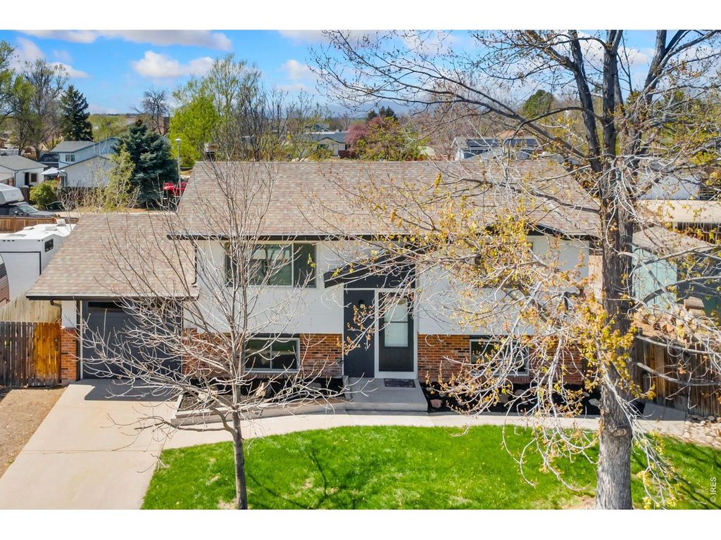 803 Table Mountain Ct, Windsor, CO 80550