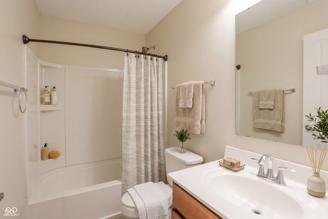 15278 Royal Grove Drive, Noblesville, IN 46060