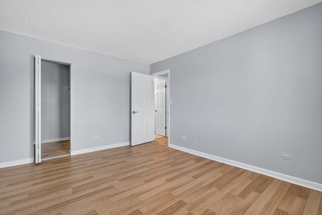 1463 Mercury Drive 304, Schaumburg, IL 60193