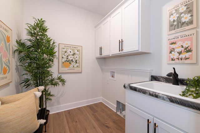 2750 Ashford Trail, Portage City, MI 49024