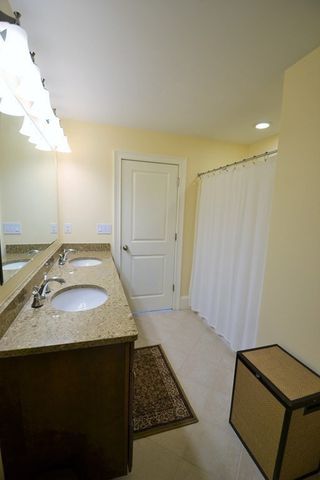 11 Tufts 11, Winchester, MA 01890