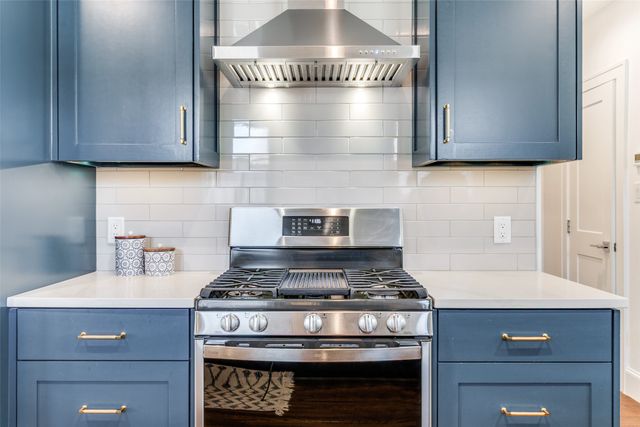 803 Newell Avenue, Dallas, TX 75223