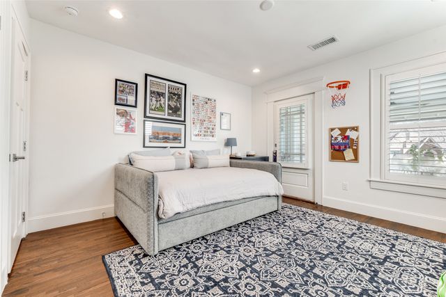 803 Newell Avenue, Dallas, TX 75223