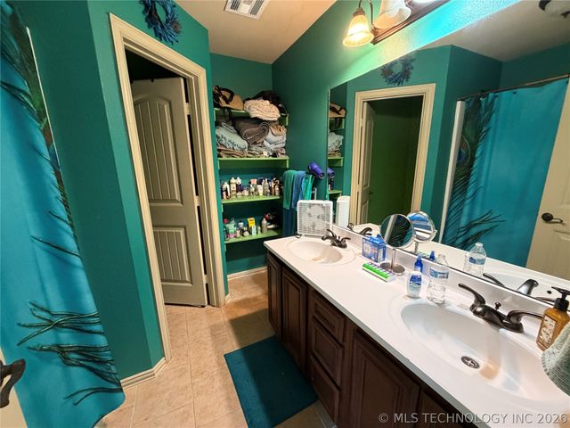 4913 Rock Creek Road, Ardmore, OK 73401