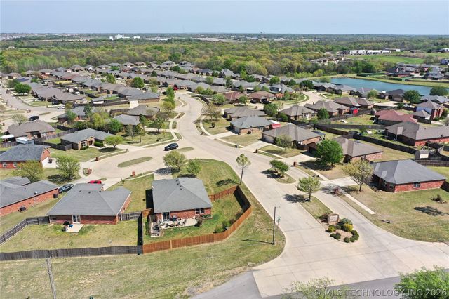 4913 Rock Creek Road, Ardmore, OK 73401
