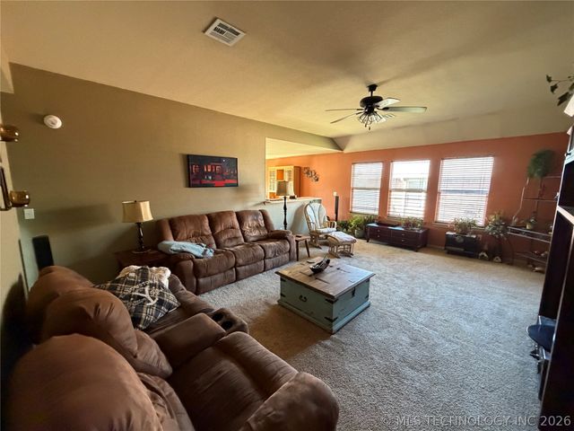 4913 Rock Creek Road, Ardmore, OK 73401