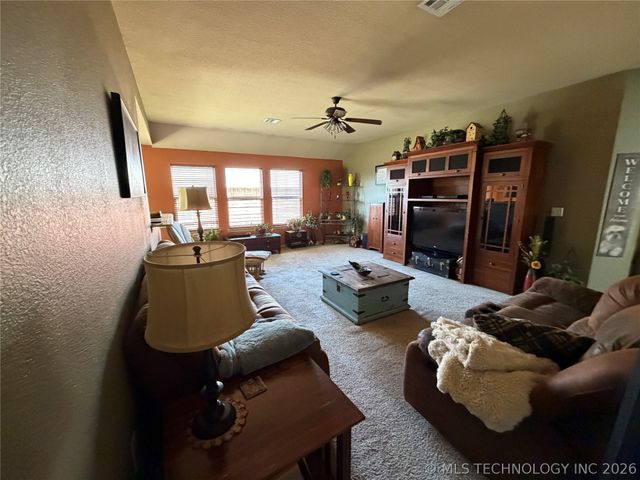 4913 Rock Creek Road, Ardmore, OK 73401