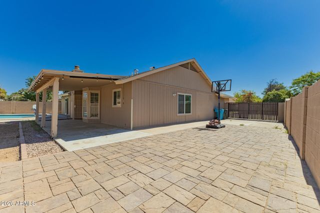 3850 W BLUEFIELD Avenue, Glendale, AZ 85308