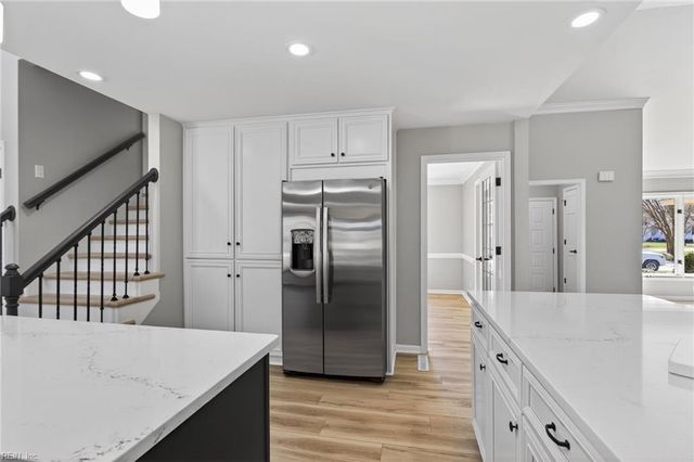 1306 Fairway DR, Chesapeake, VA 23320