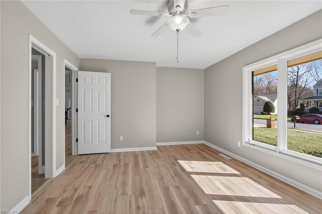 1306 Fairway DR, Chesapeake, VA 23320