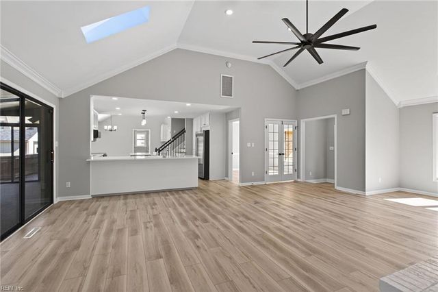 1306 Fairway DR, Chesapeake, VA 23320