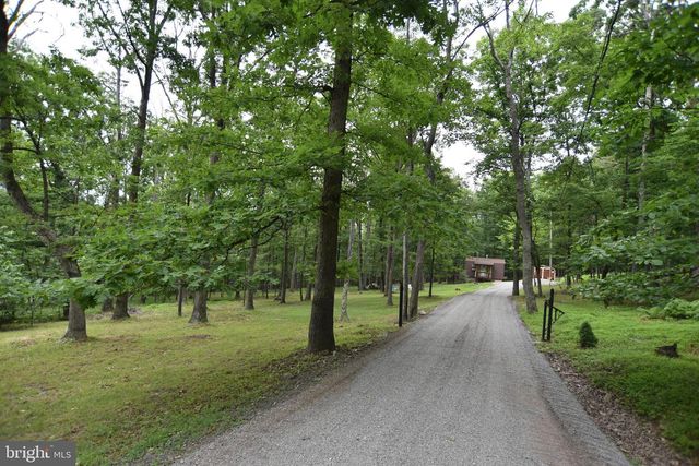 586 CARDINAL VIEW RD, Paw Paw, WV 25434