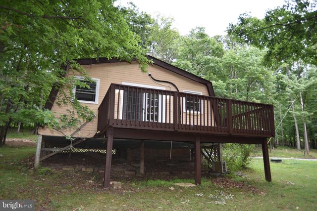 586 CARDINAL VIEW RD, Paw Paw, WV 25434