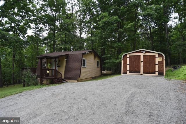 586 CARDINAL VIEW RD, Paw Paw, WV 25434