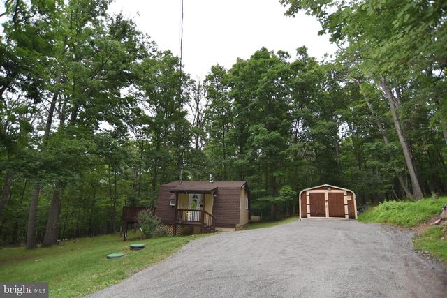 586 CARDINAL VIEW RD, Paw Paw, WV 25434