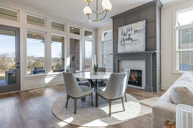 7304 Crowell Dr, College Grove, TN 37046