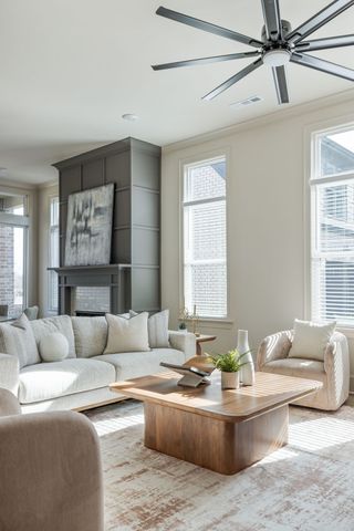 7304 Crowell Dr, College Grove, TN 37046