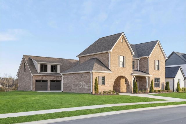 7304 Crowell Dr, College Grove, TN 37046