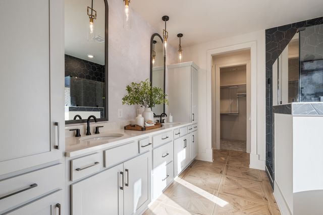 7304 Crowell Dr, College Grove, TN 37046