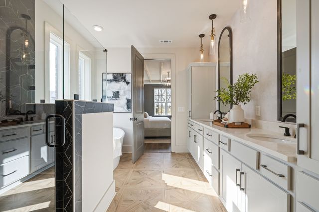 7304 Crowell Dr, College Grove, TN 37046