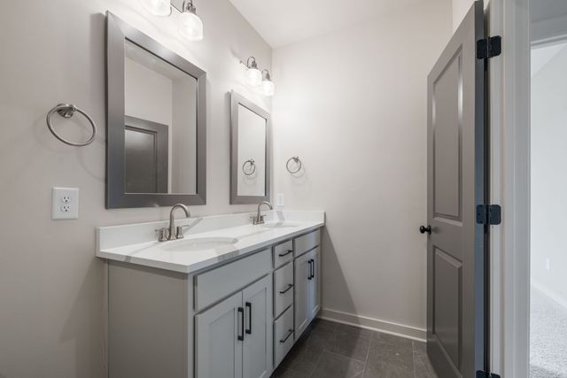 7304 Crowell Dr, College Grove, TN 37046