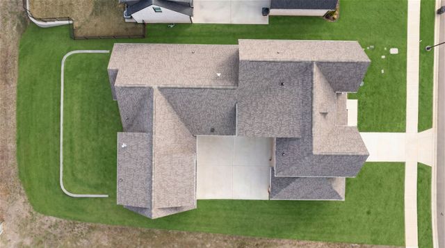 7304 Crowell Dr, College Grove, TN 37046