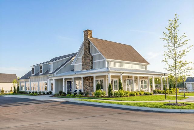 7304 Crowell Dr, College Grove, TN 37046