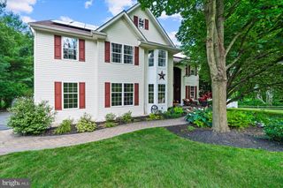 11 BELMONT CIR, Avondale, PA 19311