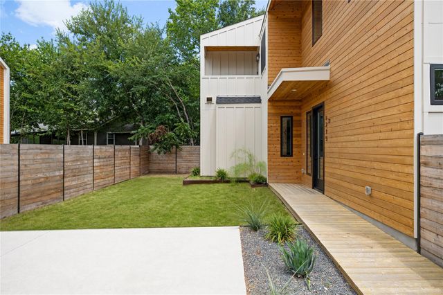 1215 Fort Branch BLVD 2, Austin, TX 78721