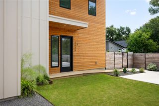 1215 Fort Branch BLVD 2, Austin, TX 78721