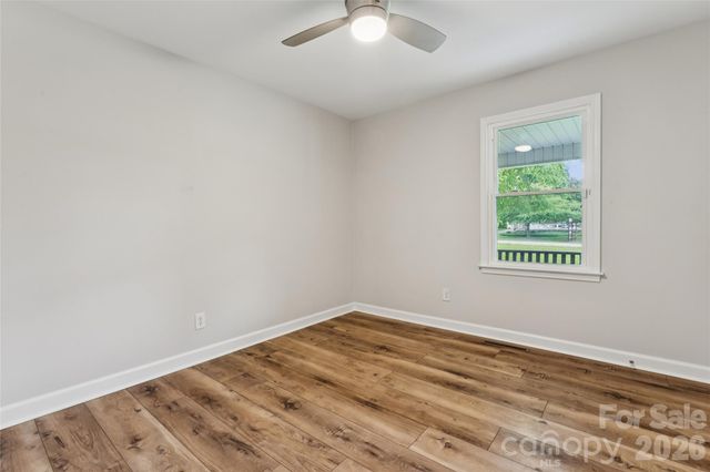 615 W 5th Street, Landis, NC 28088