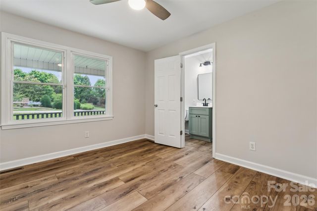 615 W 5th Street, Landis, NC 28088