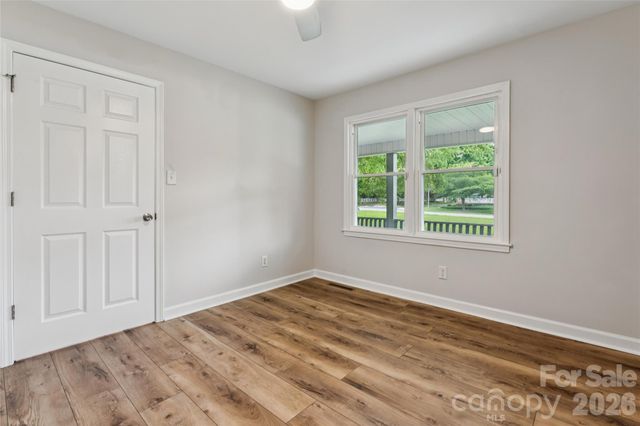 615 W 5th Street, Landis, NC 28088