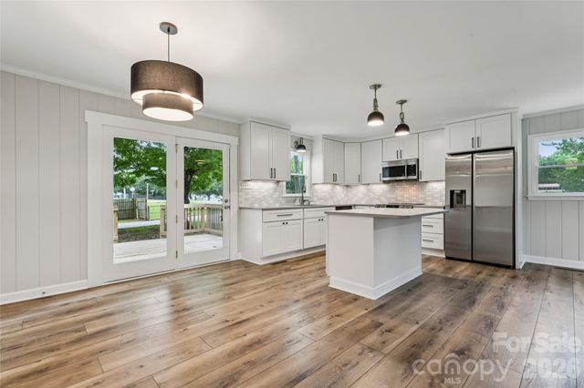 615 W 5th Street, Landis, NC 28088