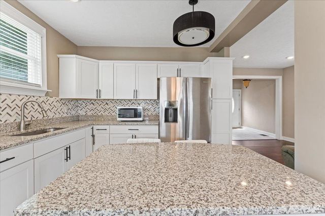 5621 Rolston Avenue, Norwood, OH 45212