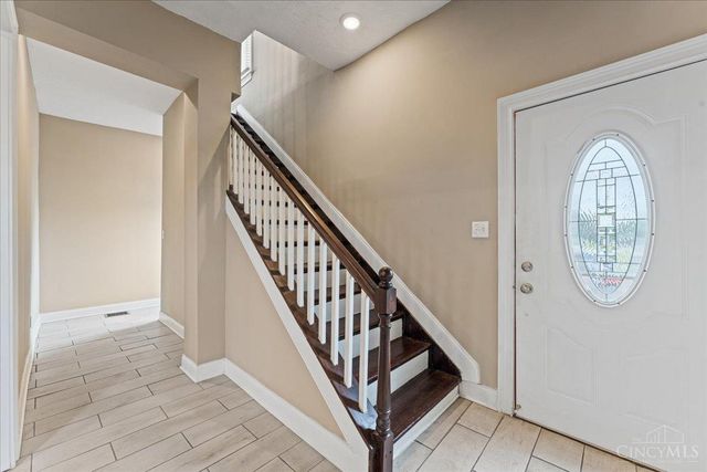 5621 Rolston Avenue, Norwood, OH 45212
