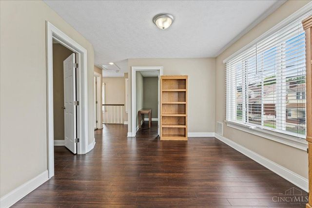 5621 Rolston Avenue, Norwood, OH 45212