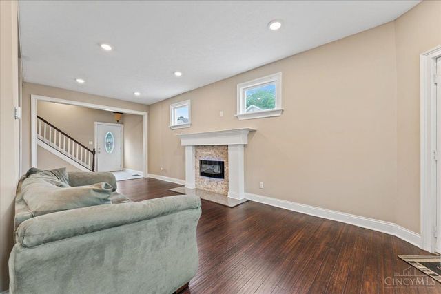 5621 Rolston Avenue, Norwood, OH 45212