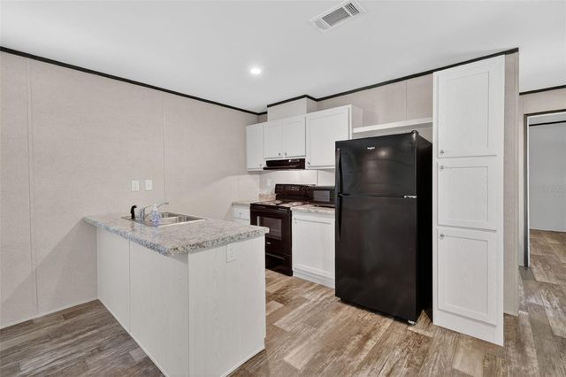 4152 C 575, Bushnell, FL 33513