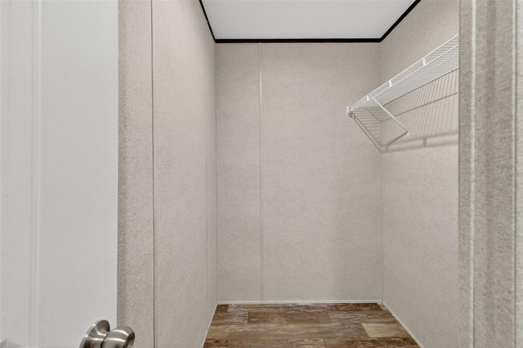 Image 13 of property listing at 4152 C 575, Bushnell, FL 33513