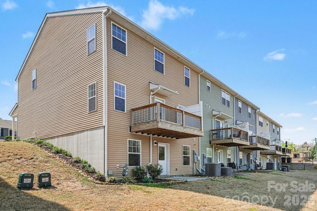 7023 Jane Parks Way, Charlotte, NC 28217