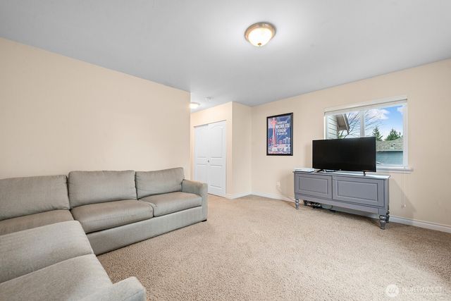 1112 57th Place SE, Auburn, WA 98092