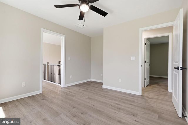 891 READING AVE, Yardley, PA 19067