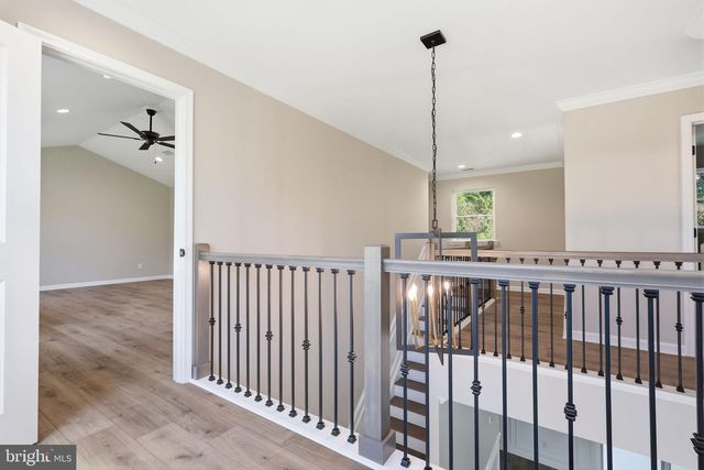 891 READING AVE, Yardley, PA 19067