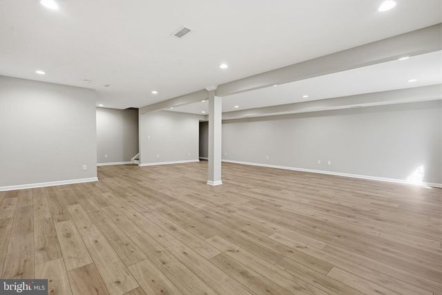 891 READING AVE, Yardley, PA 19067