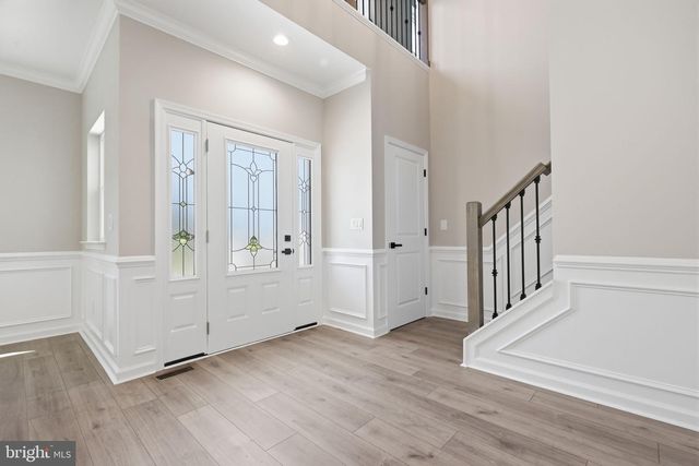 891 READING AVE, Yardley, PA 19067
