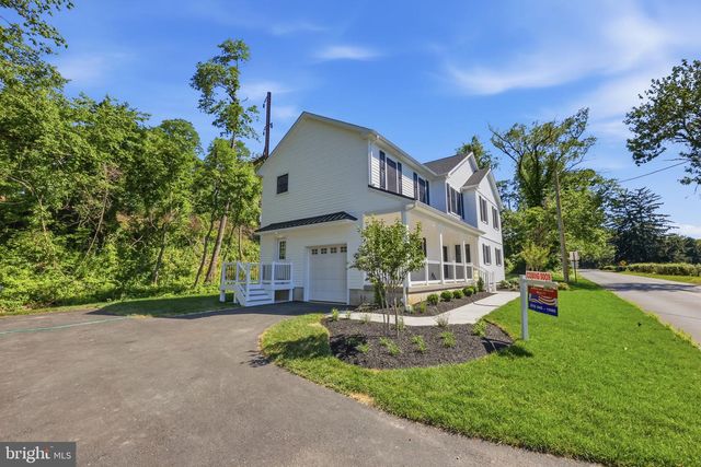 891 READING AVE, Yardley, PA 19067