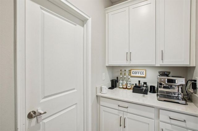 8289 OLYMPIC STONE CIRCLE, New Port Richey, FL 34655